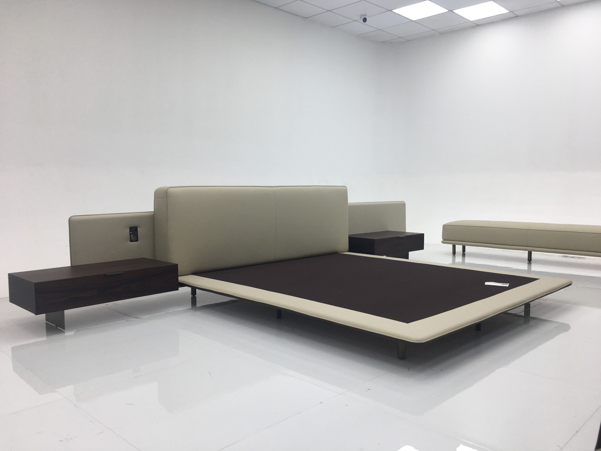 1763219914-SBD6134 (1)