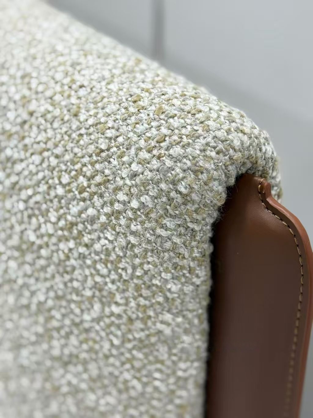 1768838490-360albumviewer_imgproc_999649453