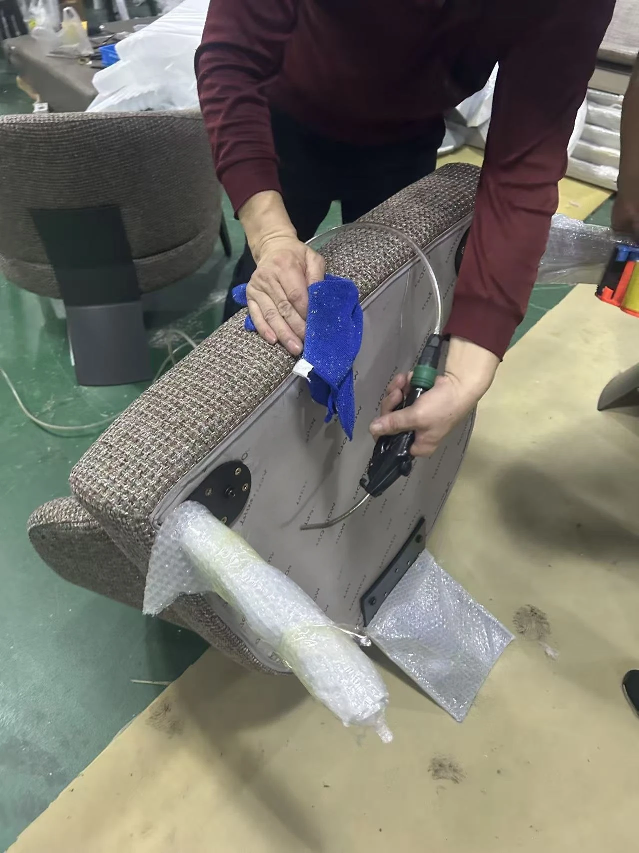 STANDEE HOME multi-stage quality control — visual 2